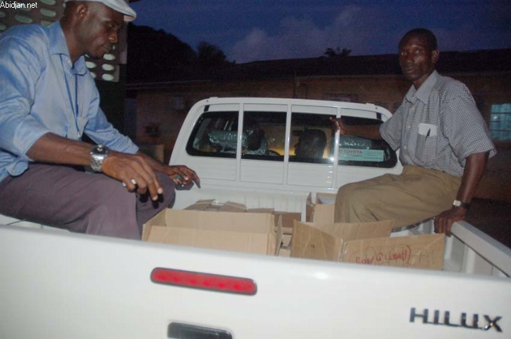 Scrutin électoral / Cartes  nationale d`identités et cartes d`électeurs - La distribution a débuté depuis hier après-midi